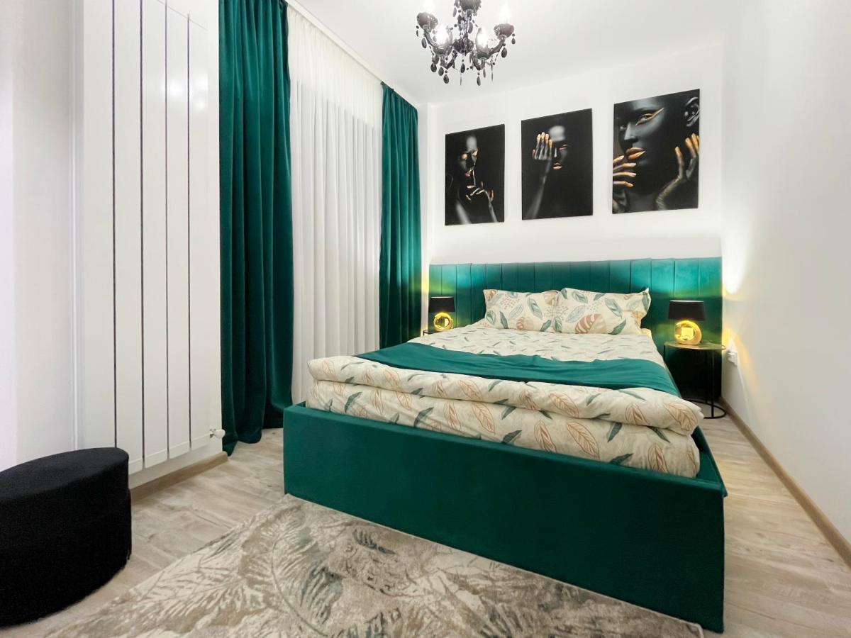 Unique Hotel Apartments Iasi Eksteriør billede