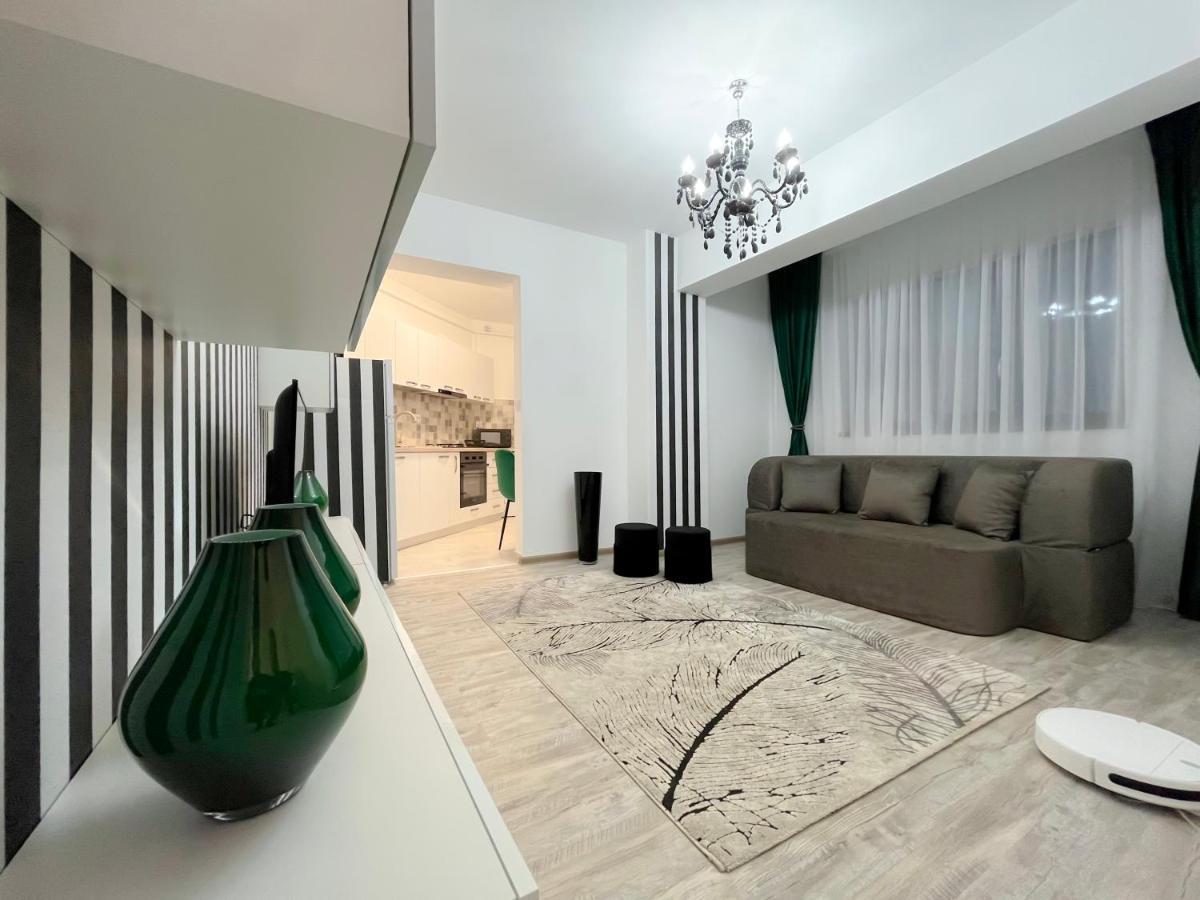 Unique Hotel Apartments Iasi Eksteriør billede