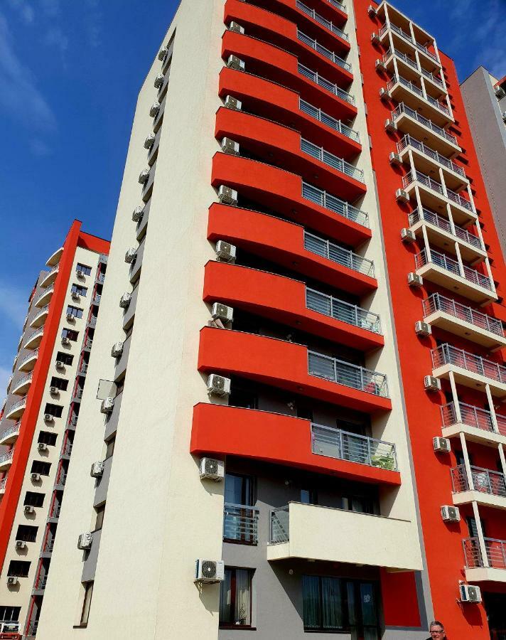 Unique Hotel Apartments Iasi Eksteriør billede
