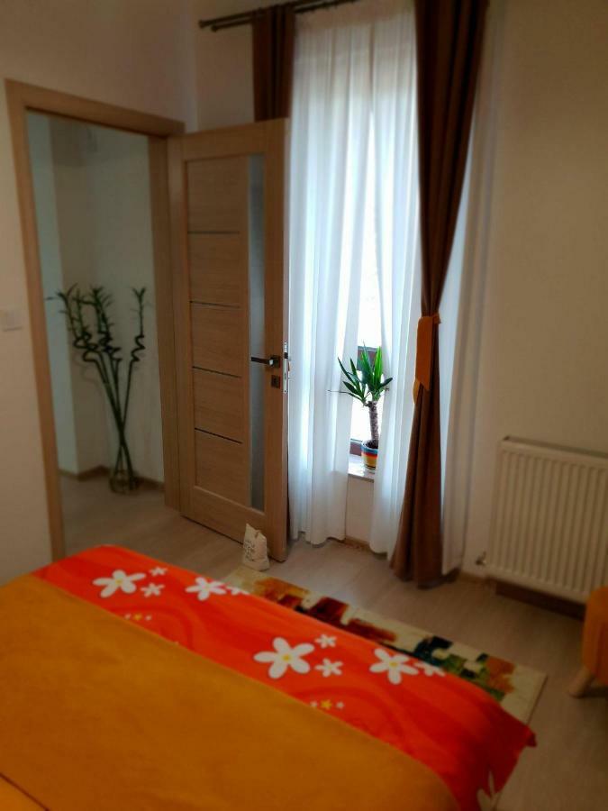 Unique Hotel Apartments Iasi Eksteriør billede