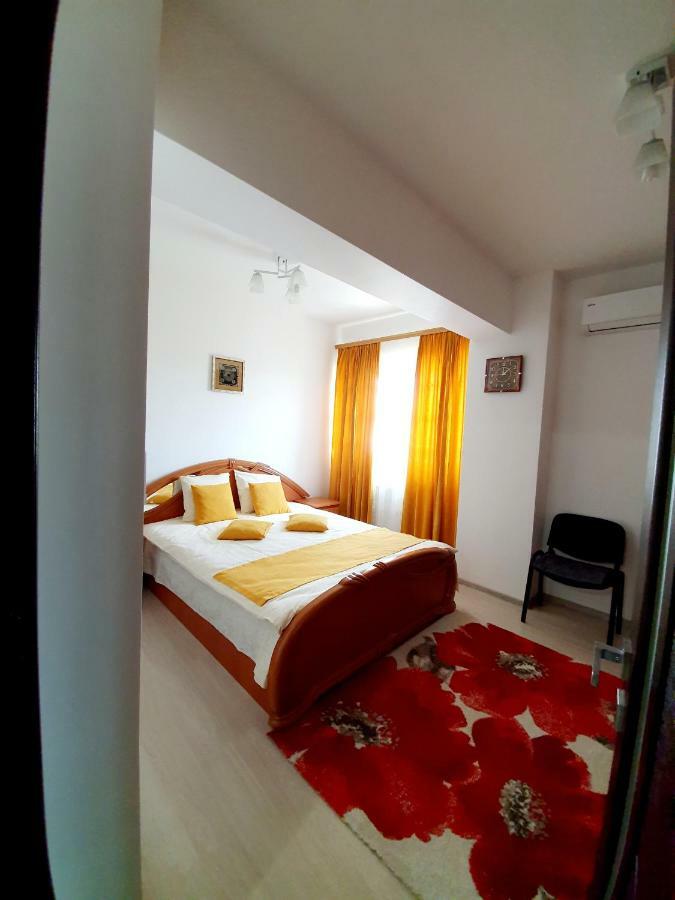 Unique Hotel Apartments Iasi Eksteriør billede