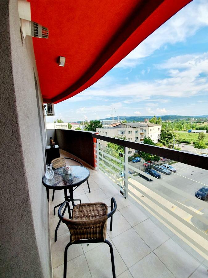Unique Hotel Apartments Iasi Eksteriør billede
