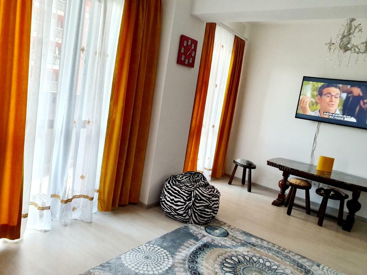 Unique Hotel Apartments Iasi Eksteriør billede